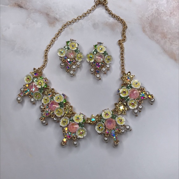 Betsey Johnson Jewelry - Mixed Flower Stone Cluster & Pearl Embellished Set